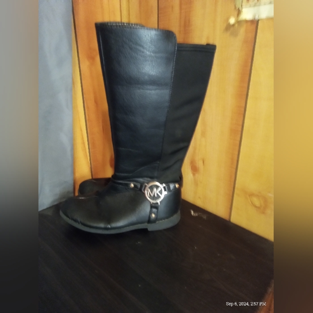 Micheal kors leather kid boots